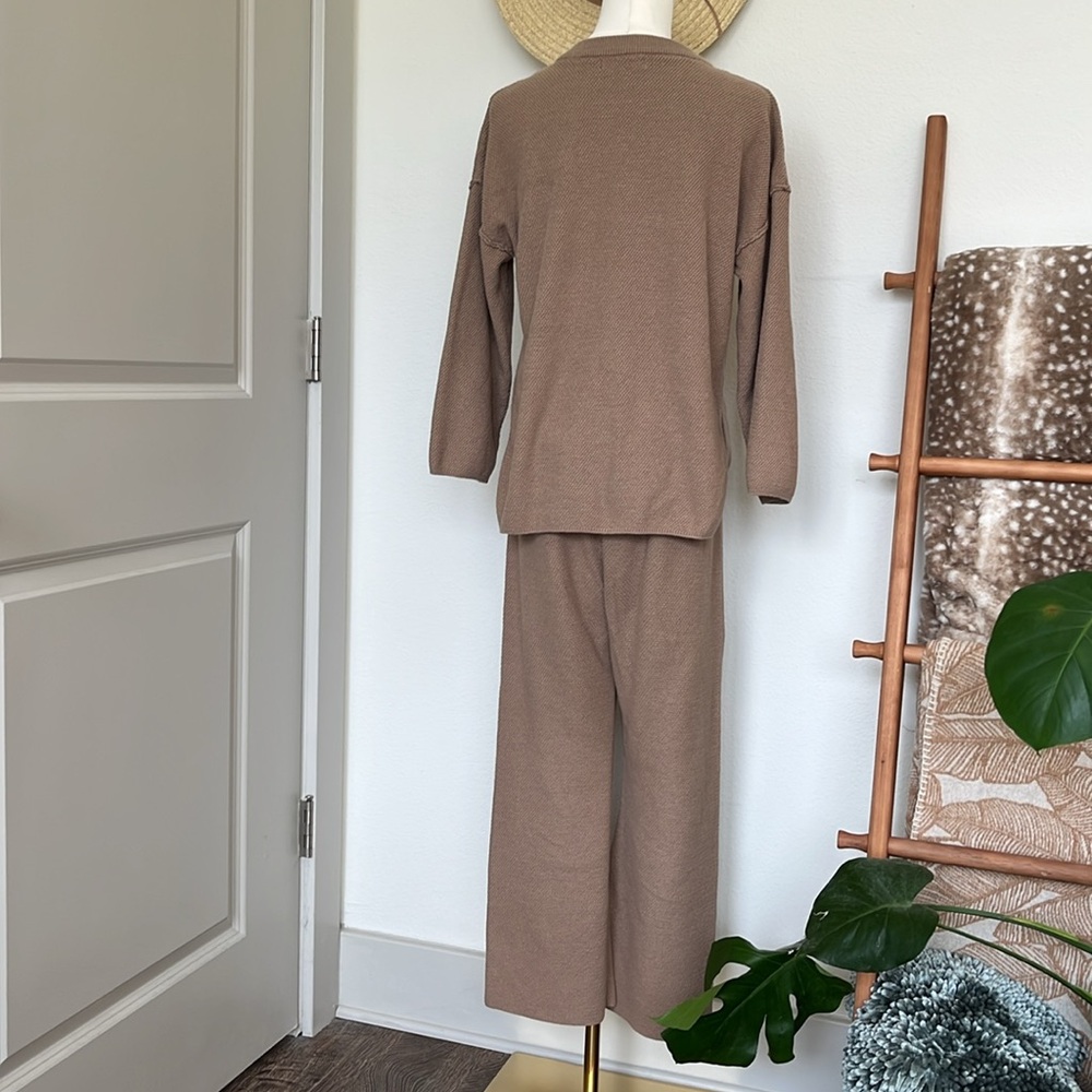 Women's Tan Knit Lounge Set, Travel Set, Airport Matching Set - Picture 3 of 8